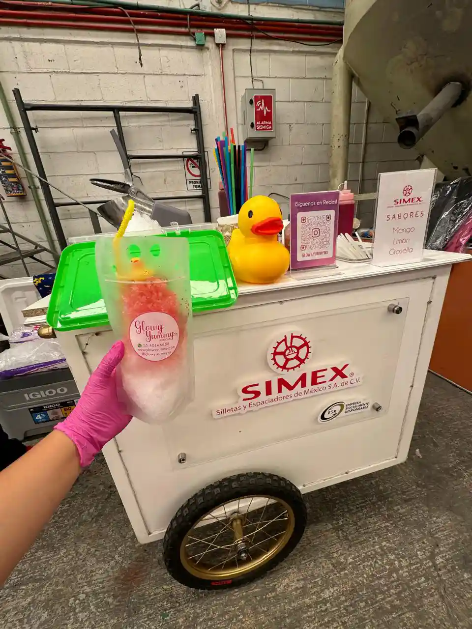 Renta de carrito de raspados de hielo para eventos y fiebodasstas